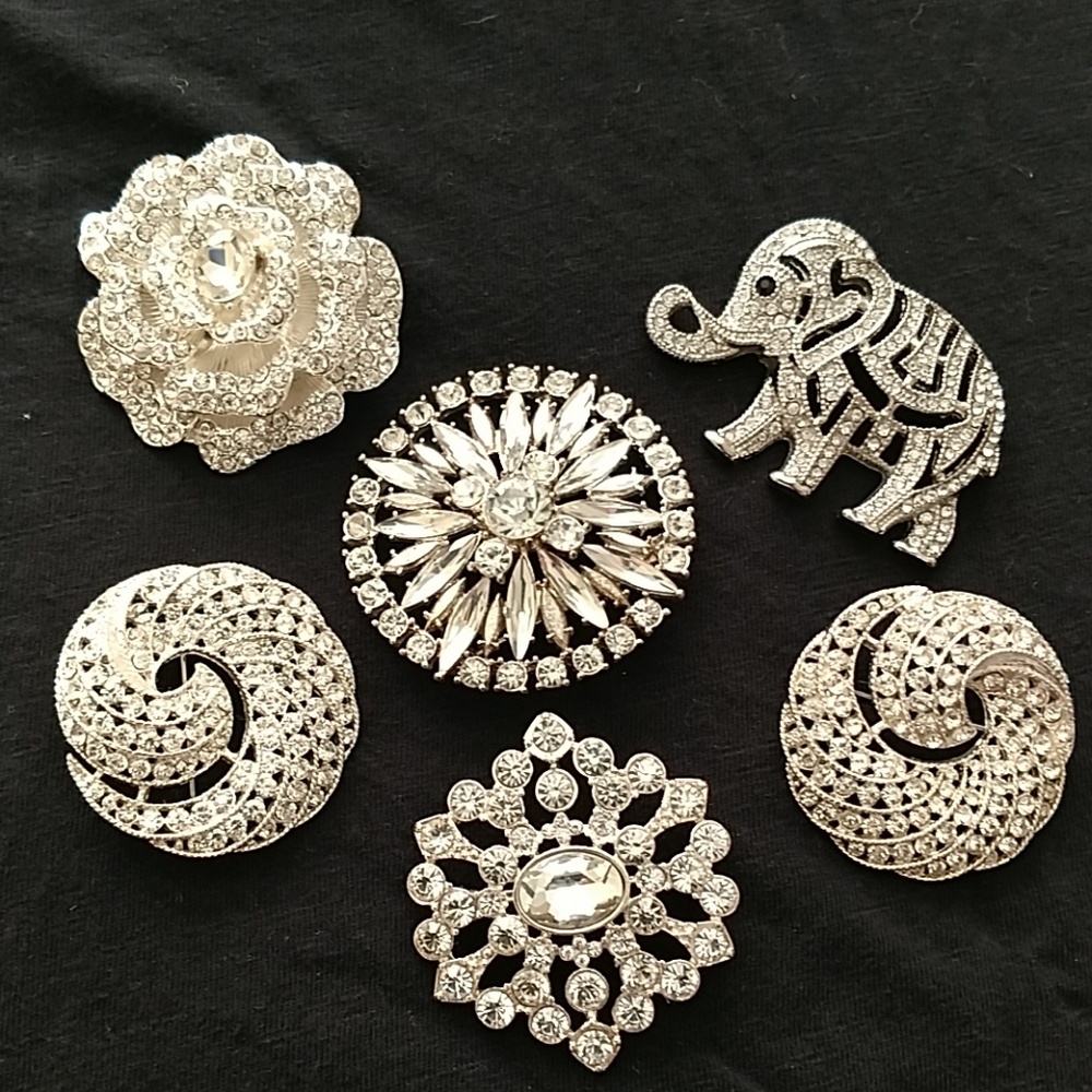 Rhinestone brooch bundle